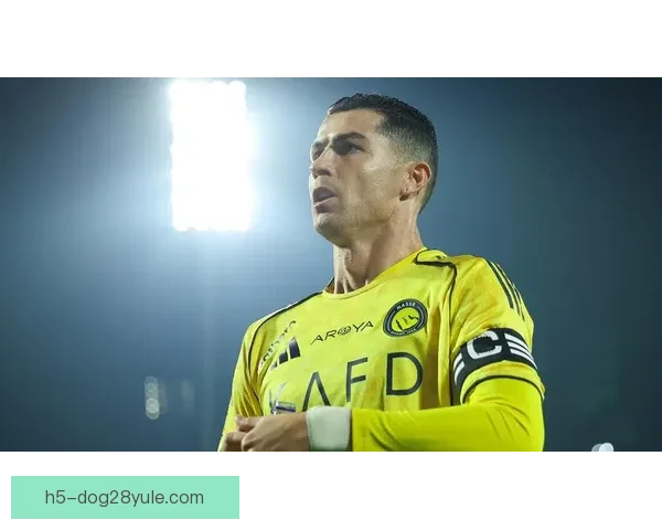 沙特联赛风波主帅挺C罗罢赛